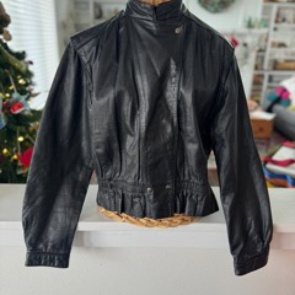 VINTAGE Black leather cropped biker jacket size 10 - Picture 3 of 9